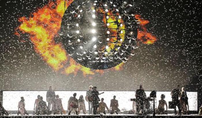 Группа Take That выступает на церемонии вручения премии BRIT music awards в Лондоне, Великобритания, 25 февраля 2015.