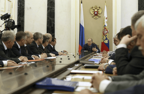 Президент РФ Владимир Путин проводит заседание Совета безопасности