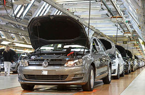 Акции Volkswagen упали до семилетнего минимума