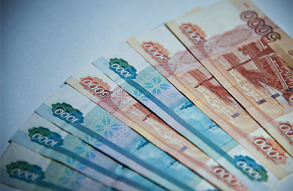 Рубль пошел вверх вслед за нефтяными ценами