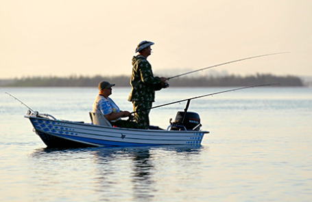http://m1-n.bfm.ru/news/maindocumentphoto/2014/08/12/fishing.jpg
